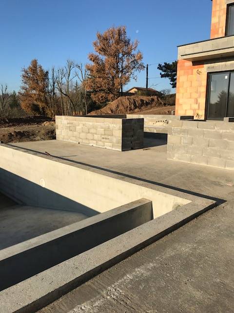 Réhabilitation d'une maison individuelle et son extérieur à Dardilly