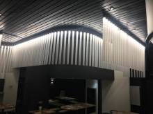 Lustre acier et plexi